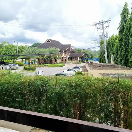 Cozy Guest Room In Cebu City With Private Entrance And Shared Pool