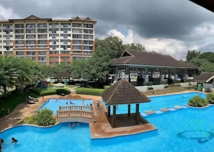 Cozy Guest In With Private Entrance And Shared Pool 3* Cebu
